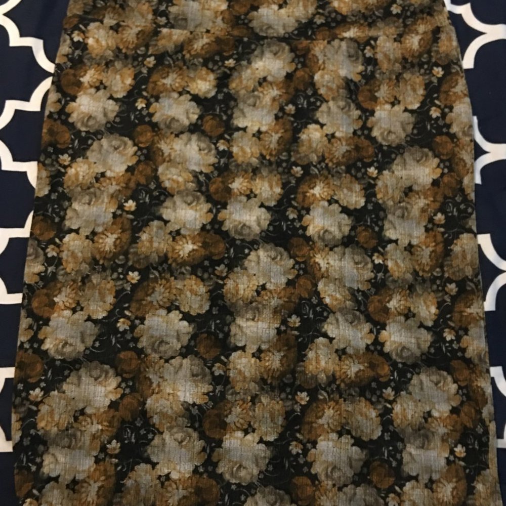 2XL LuLaRoe Cassie Pencil Skirt